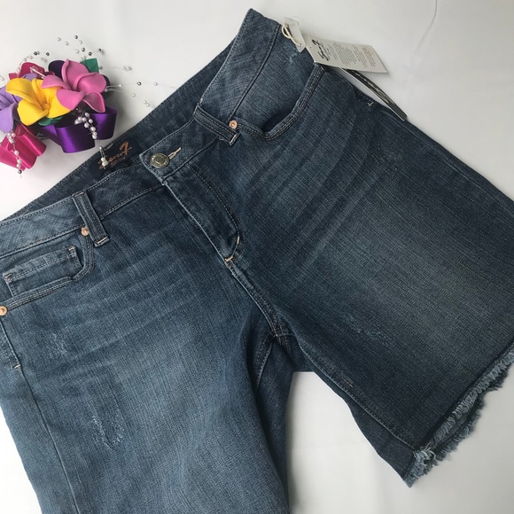 Seven 7 Shorts - Picture 4 of 8